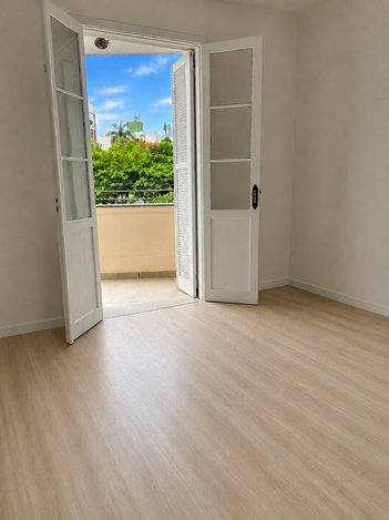 apartment em Avenida Protásio Alves, Petrópolis - Porto Alegre - RS