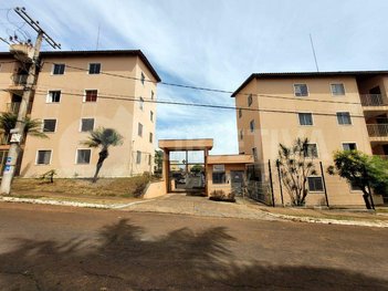 apartment em Rua Natalia Lopes Naves, Chácaras Tubalina e Quartel - Uberlândia - MG