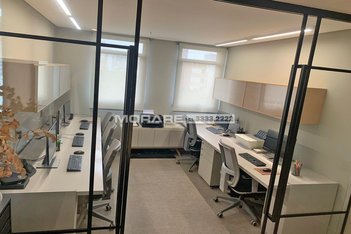 office em Avenida Taquara, Petrópolis - Porto Alegre - RS