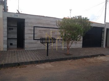 house em Rua Clarimundo Marques Pires, Segismundo Pereira - Uberlândia - MG