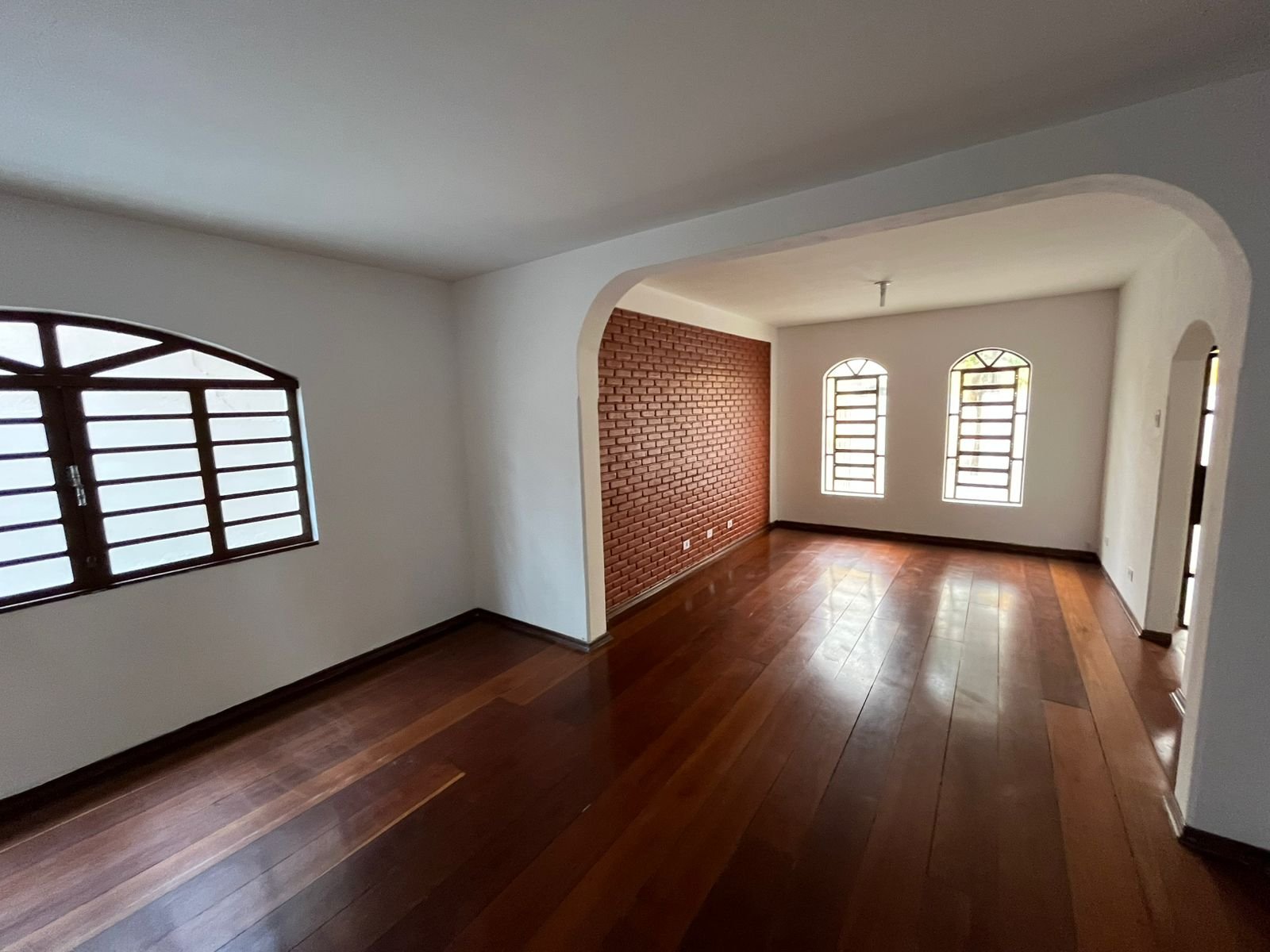 SOBRADO COM 3 DORMIT�RIOS NO JARDIM AM�RICA