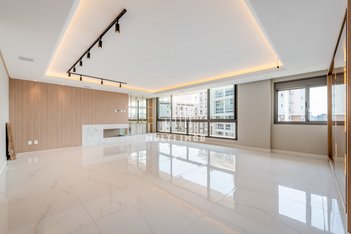 apartment em Rua Anita Garibaldi, Boa Vista - Porto Alegre - RS