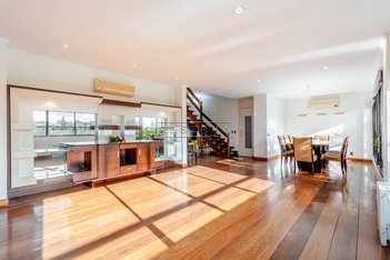 apartment em Rua Eudoro Berlink, Auxiliadora - Porto Alegre - RS