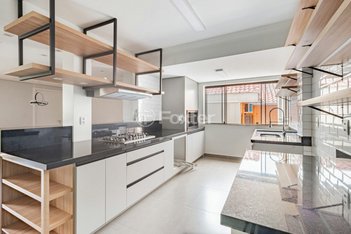 apartment em Rua Miracema, Chácara das Pedras - Porto Alegre - RS