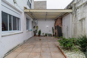 apartment em Avenida Venâncio Aires, Cidade Baixa - Porto Alegre - RS