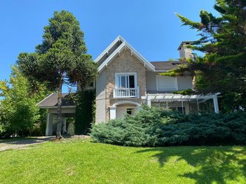 house em Rua Henrique Belotto, Vila Jardim - Gramado - RS