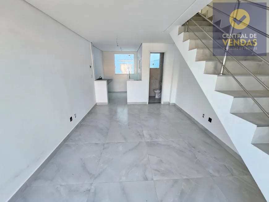 Casa com 2 quartos — Planalto, Belo Horizonte