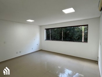 office em Rua Rouxinol, Ariribá - Balneário Camboriú - SC