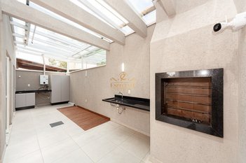 house em Rua Doutor Euzébio de Oliveira, Uberaba - Curitiba - PR