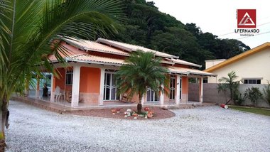 hotel em Rua Júlia da Costa Flores, Gravatá - Penha - SC
