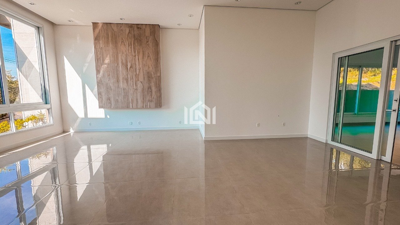 Casa a venda no condominio Santa Maria - Sala de televisao e sala de estar
