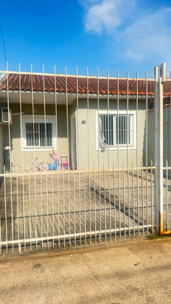 house em Rua Rosa Vermelha, Chácara das Rosas - Cachoeirinha - RS