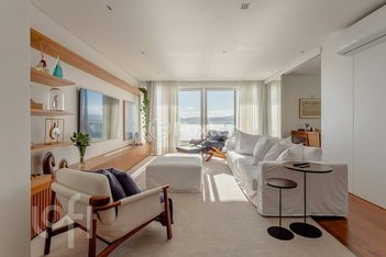 apartment em Rua Comandante Constantino Nicolau Spyrides, Agronômica - Florianópolis - SC