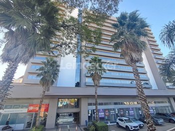 office em Avenida Assis Brasil, São Sebastião - Porto Alegre - RS