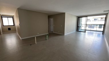 apartment em dos Polvos, Jurerê - Florianópolis - SC