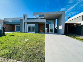 house em Avenida Diamante, Rainha do Mar - Xangri-Lá - RS
