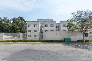 apartment em Rua Francisco Alves Mendes Filho, Bom Jesus - Campo Largo - PR