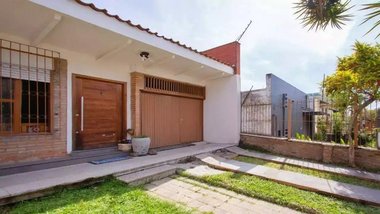house em Rua Surupá, Jardim Botânico - Porto Alegre - RS