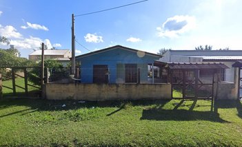 house em Avenida Itália, Centro - Balneário Pinhal - RS