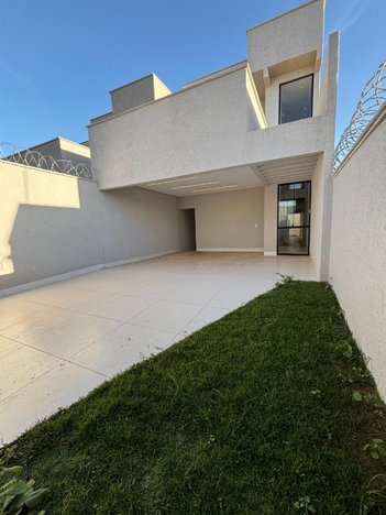 house em Rua MDV 6, Moinho dos Ventos - Goiânia - GO