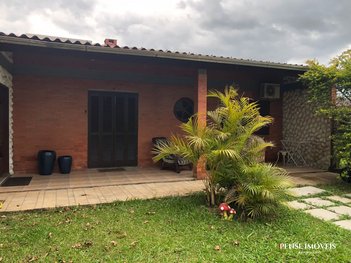 house em Rua Heitor Villa-Lobos, Rainha do Mar - Xangri-Lá - RS