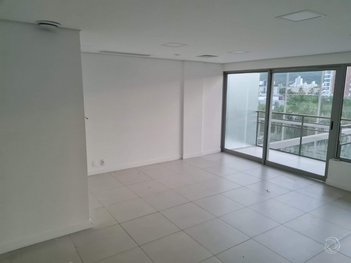 office em Rua Jair Hamms, Pedra Branca - Palhoça - SC