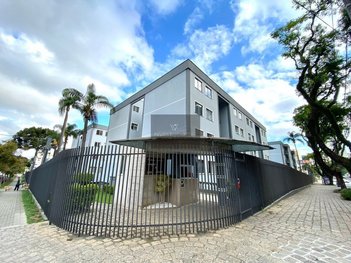 apartment em Rua Guilherme Pugsley, Água Verde - Curitiba - PR