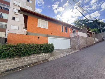 house em Rua da Emílio Ferdinando Schroeder, Agronômica - Florianópolis - SC