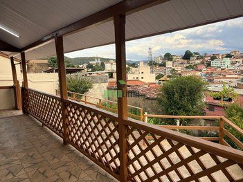 house em Rua Ludovice Raimundo Pessoa, Centro - Nova Lima - MG