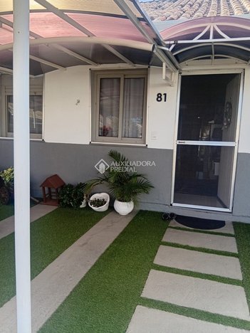 house em Rua Brigadeiro Ivo Borges, São Luis - Canoas - RS