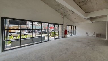 business em Rua Doutor Jesuíno Maciel, Campo Belo - São Paulo - SP