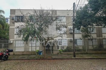 apartment em Rua Azevedo Sodré, Passo da Areia - Porto Alegre - RS