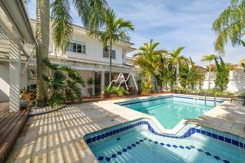 house em Rua das Guaracemas, Jurerê Internacional - Florianópolis - SC