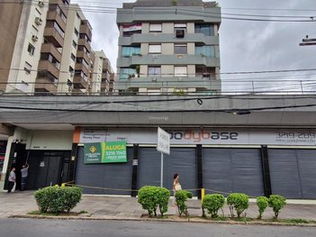 apartment em Rua José de Alencar, Menino Deus - Porto Alegre - RS