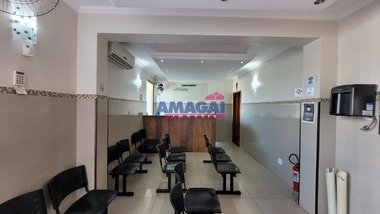 commercial_building em Rua Minas Gerais, Vila Pinheiro - Jacareí - SP