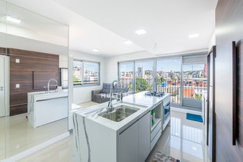 apartment em Rua Hugo Ribeiro, Menino Deus - Porto Alegre - RS