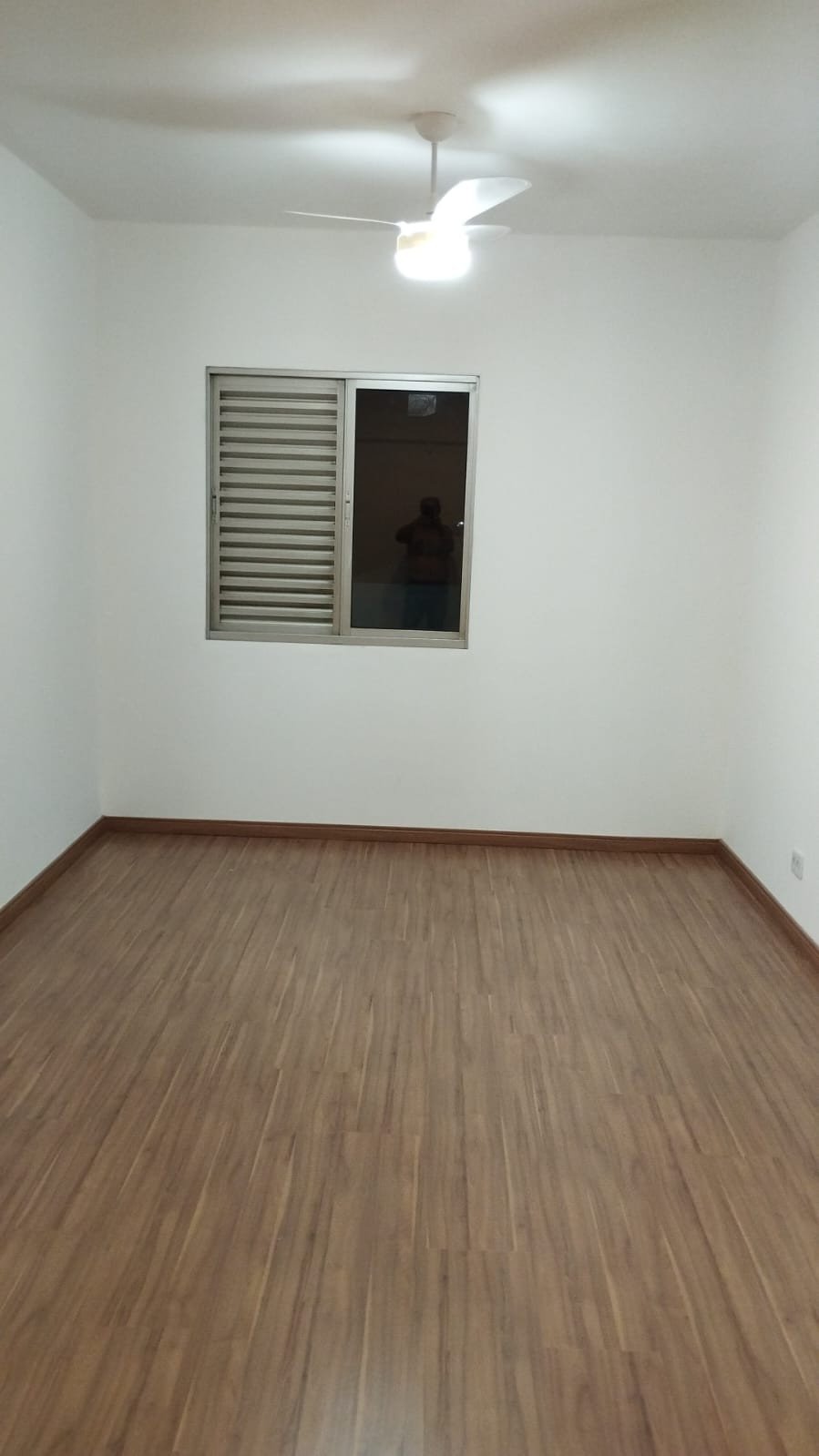 img0