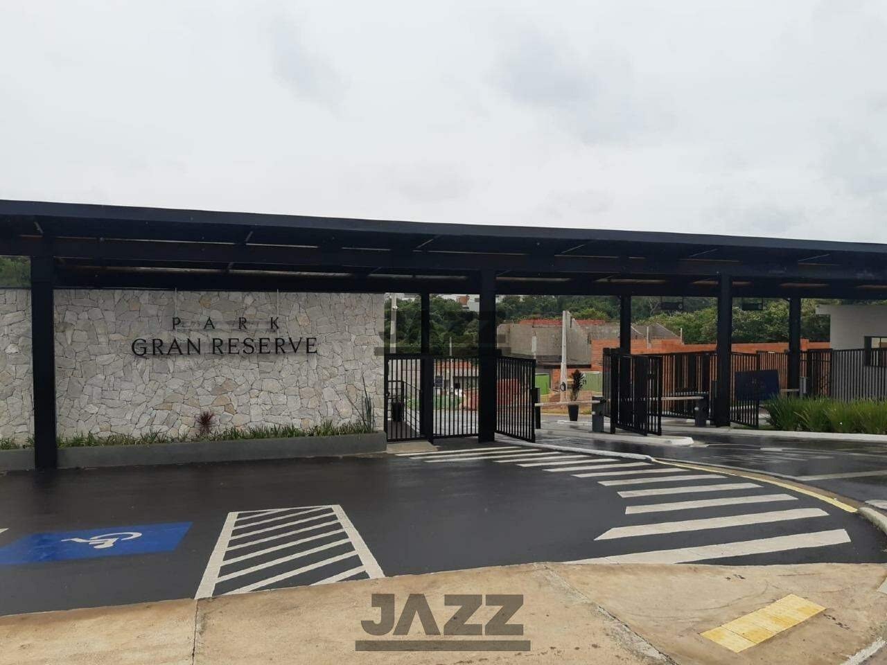 WhatsApp Image 2025-10-07 at 16.37