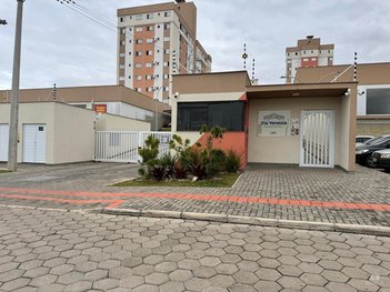apartment em Avenida dos Italianos, São Francisco - Criciúma - SC
