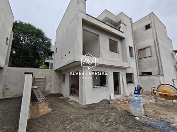 house em Rua Maria Bueno, Novo Mundo - Curitiba - PR