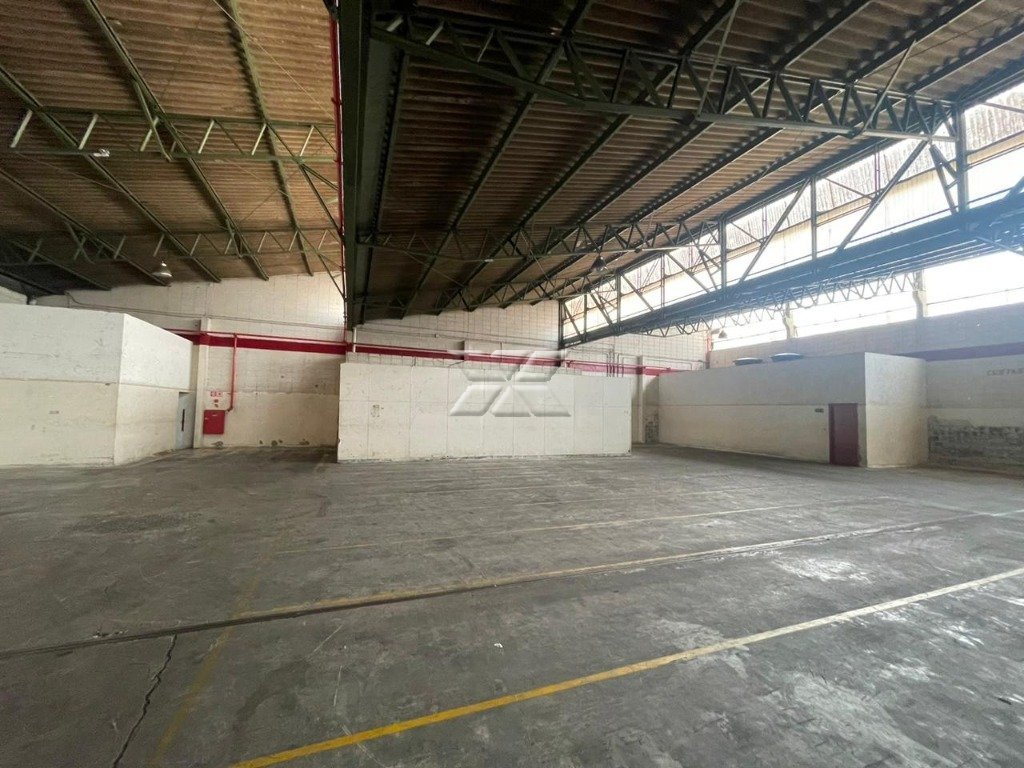 Barracão 2.500m²