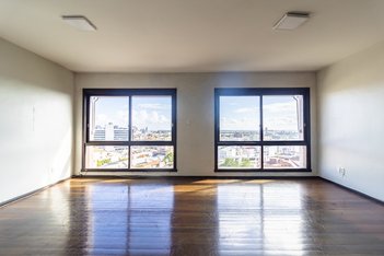 apartment em Rua Hilário Ribeiro, Moinhos de Vento - Porto Alegre - RS