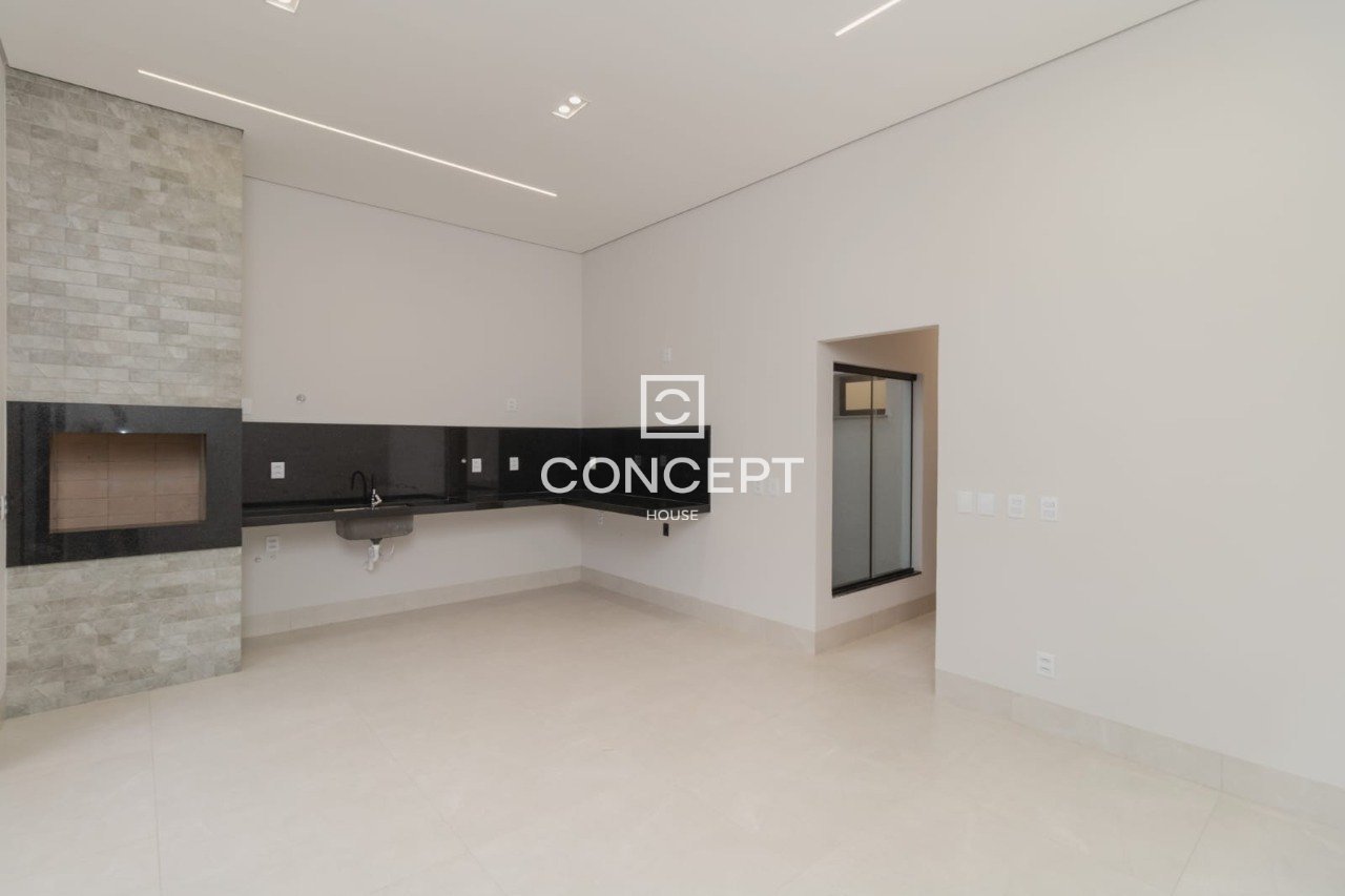 WhatsApp Image 2025-10-07 at 15.16