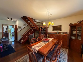 apartment em Rua Baltazar de Godoy Moreira, Vila Iara - Campos do Jordão - SP