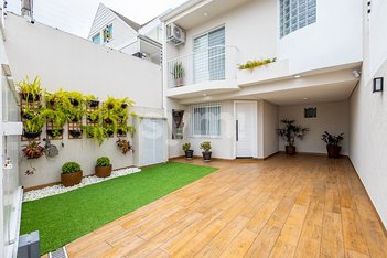 house em Rua Antônio Costa, Vista Alegre - Curitiba - PR