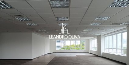 office em Rua Surubim, Cidade Monções - São Paulo - SP