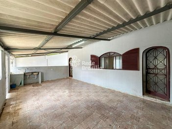 house em QNL 15 Conjunto B, Taguatinga Centro (Taguatinga) - Brasília - DF