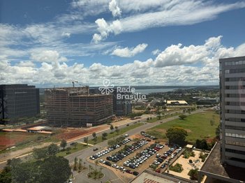 business em CLN 211 Bloco C, Asa Norte - Brasília - DF