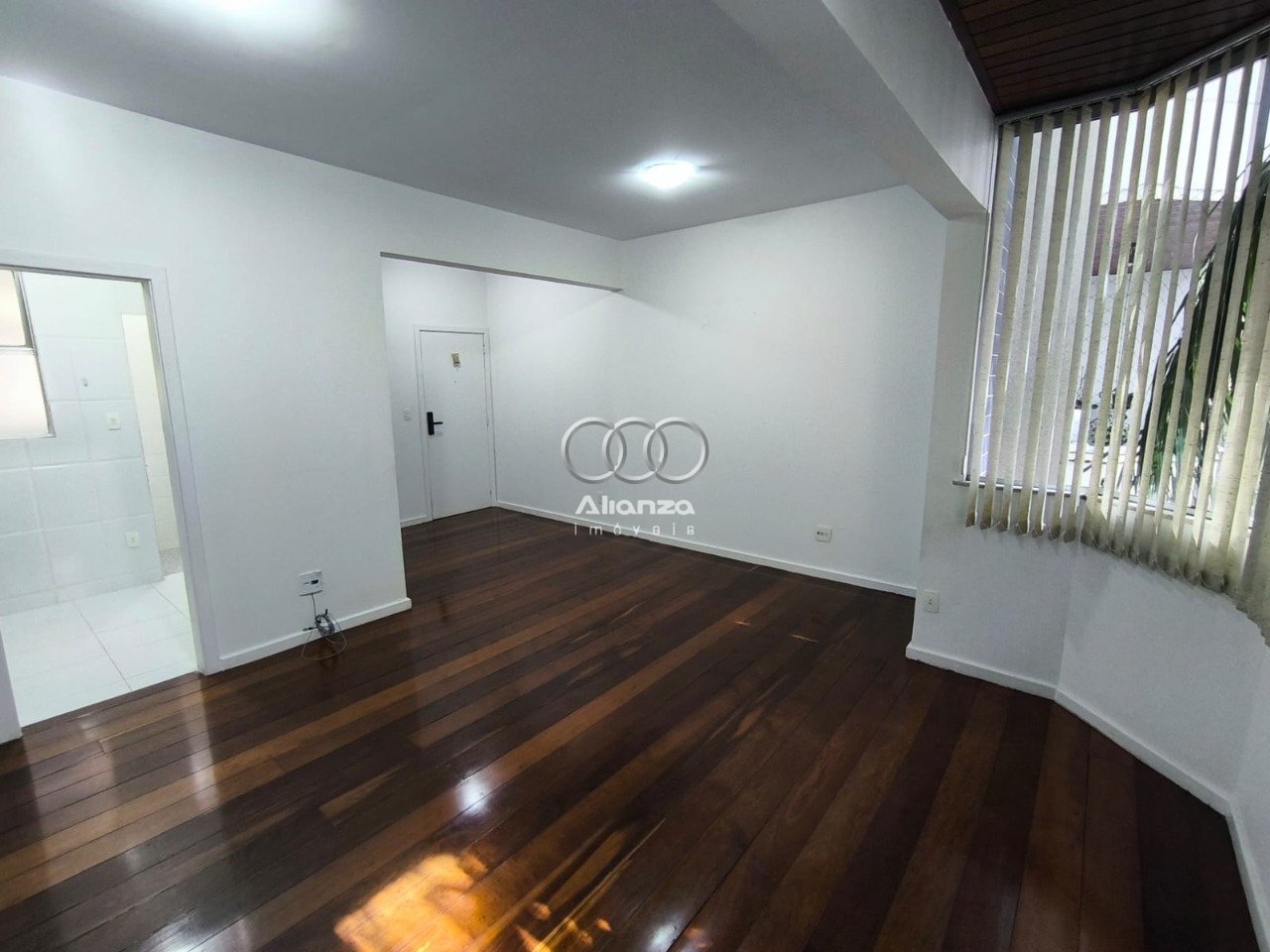 Apartamento com 3 quartos — Santo Antônio, Belo Horizonte
