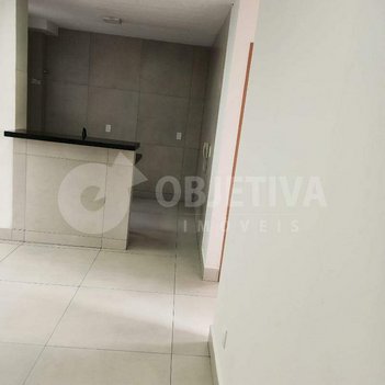 apartment em Rua Professora Maria Célia Cence, Shopping Park - Uberlândia - MG